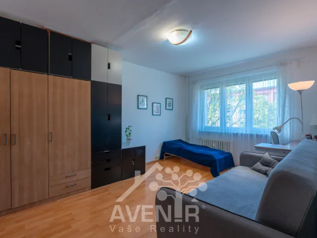 Prodej bytu 2+1 53 m², Nad úžlabinou, Praha - Malešice
