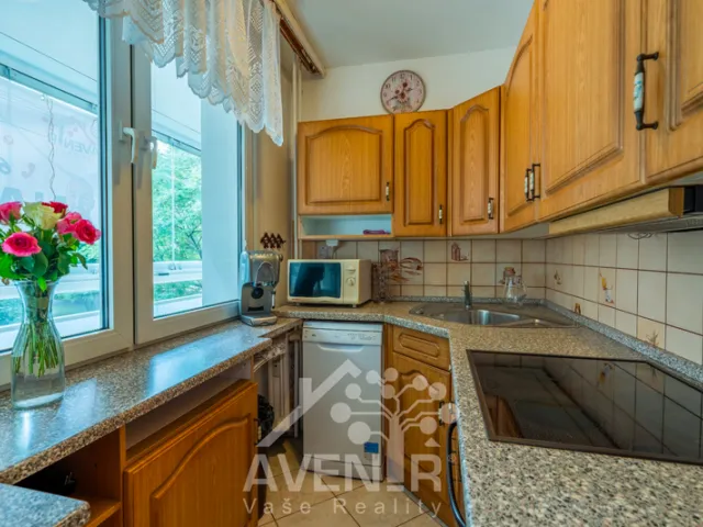 Prodej bytu 3+kk 54 m², Bohušovická, Praha - Prosek