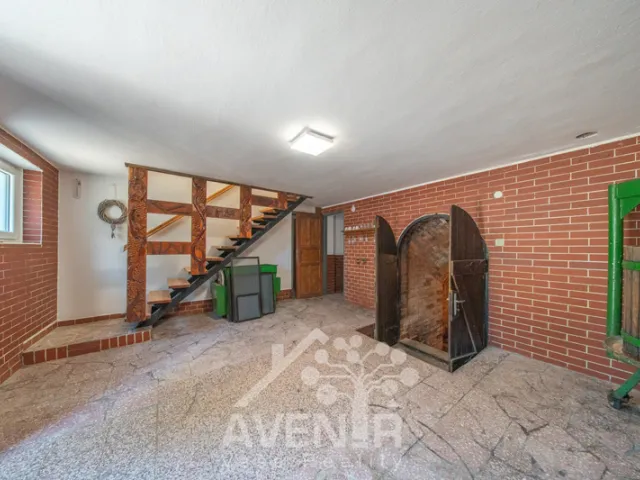 Prodej vinného sklepa 84 m², Čejkovice