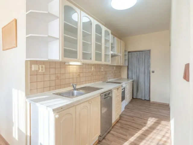 Pronájem bytu 3+1 s balkonem, Valašské Klobouky, ul. Luční