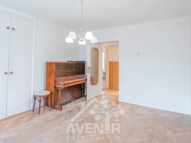 Prodej bytu 3+1 68 m², U Letiště, Holešov