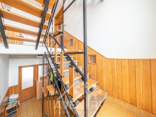 Prodej rodinného domu 166 m², pozemek 177 m², MUDr. Kepáka, LanžhotProdej rodinného domu 166 m², pozemek 177 m², MUDr. Kepáka, Lanžhot